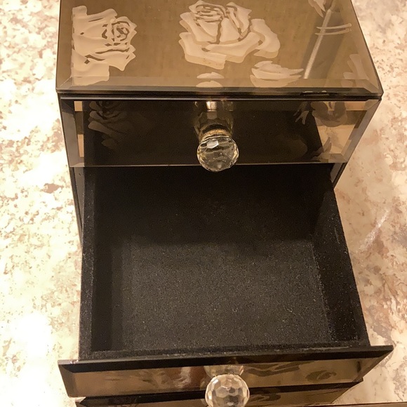 SQUARE SMOKED GLASS JEWELRY WITH ROSE 🌹 ART DECOR - Picture 8 of 10